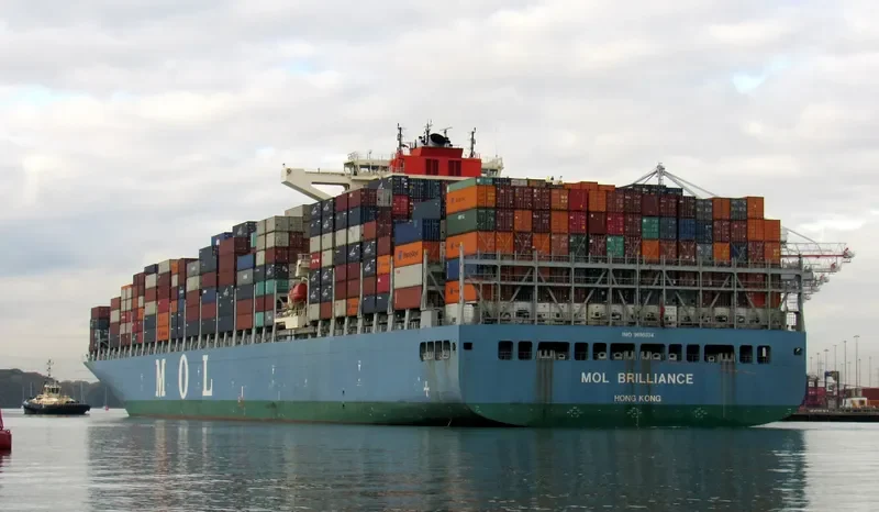 SEASPAN BRILLIANCE Container Ship IMO 9685334 photo 9