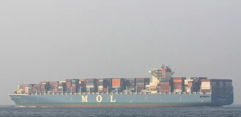 SEASPAN BRIGHTNESS Container Ship IMO 9685346 photo 5