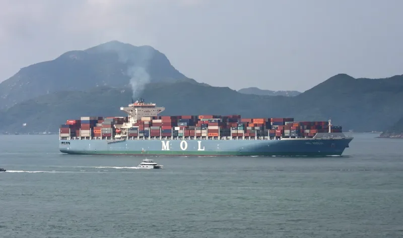 SEASPAN BREEZE Container Ship IMO 9685358 photo 10