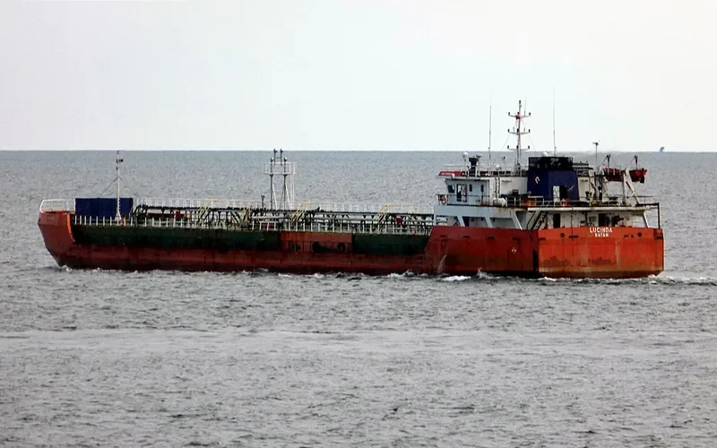LUCINDA Tanker IMO 9685516 photo 2