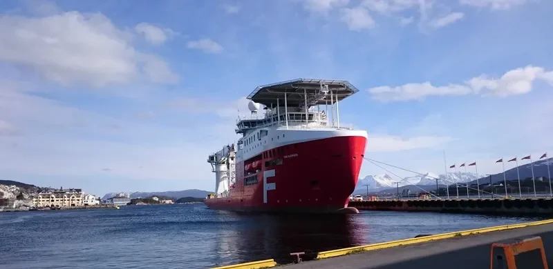 NORMAND NAVIGATOR Offshore Vessel IMO 9687356 photo 2