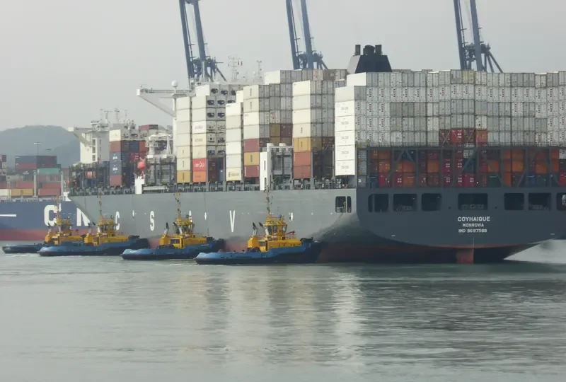 COYHAIQUE Container Ship IMO 9687588 photo 4