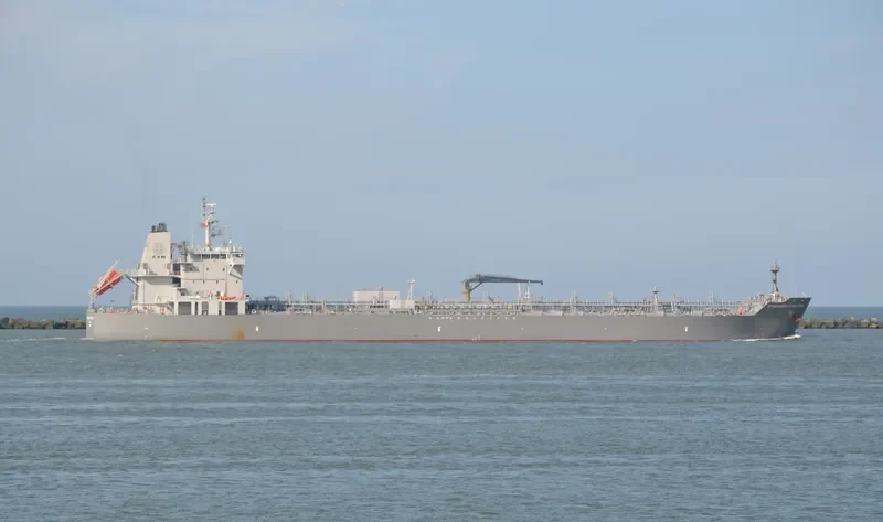 LARGO EVOLUTION Tanker IMO 9687942 photo 7