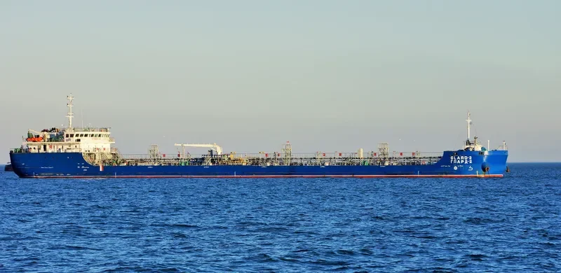 GLARD 2 Tanker IMO 9687980 photo 8