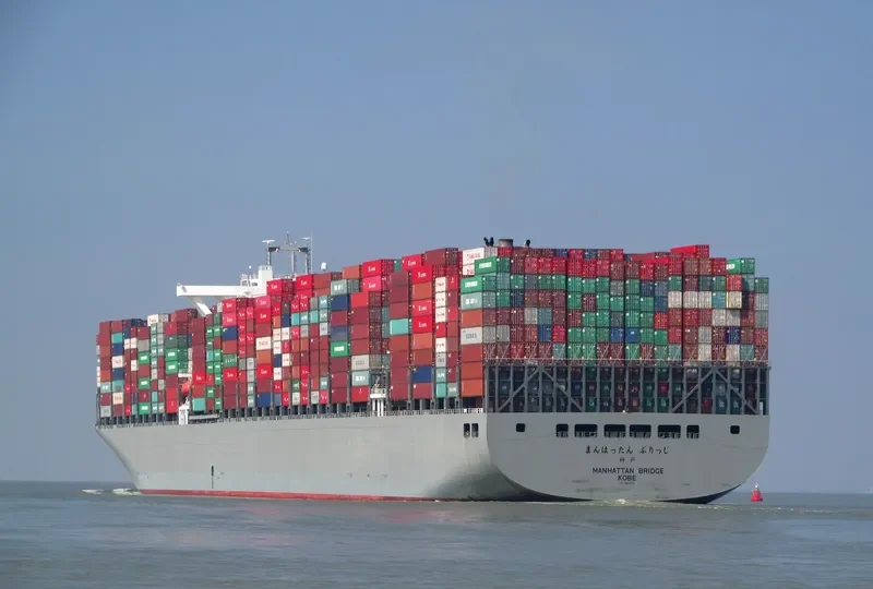 MANHATTAN BRIDGE Container Ship IMO 9689615 photo 3