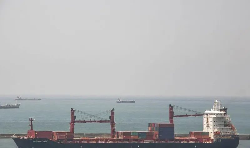 PAPUAN CHIEF Container Ship IMO 9689964 photo 2
