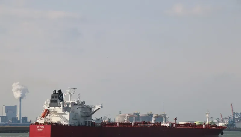 STI PARK Tanker IMO 9690793 photo 2
