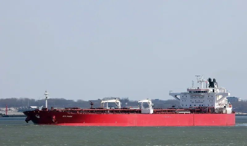 STI PARK Tanker IMO 9690793 photo 3