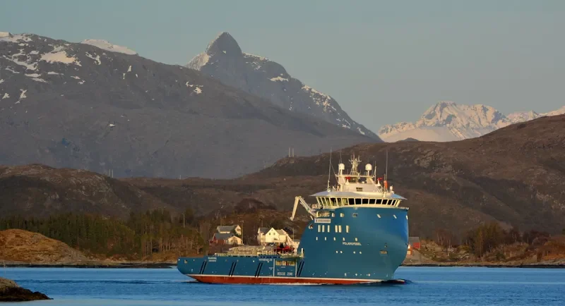 POLARSYSSEL Offshore Vessel IMO 9690949 photo 5