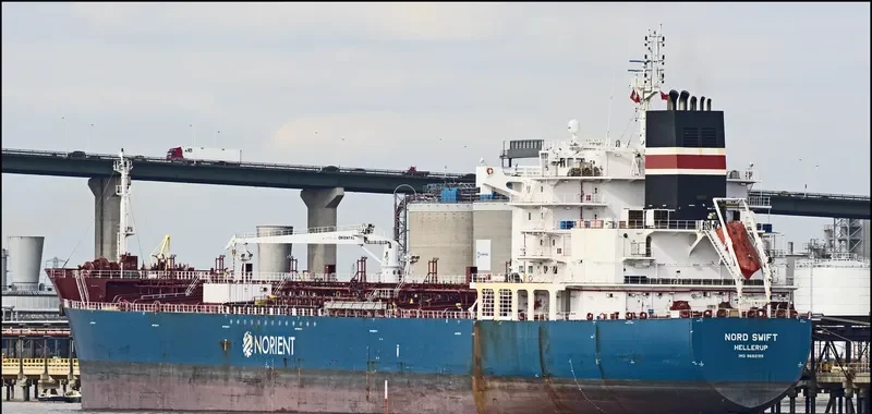 NORD SWIFT Tanker IMO 9692155 photo 4