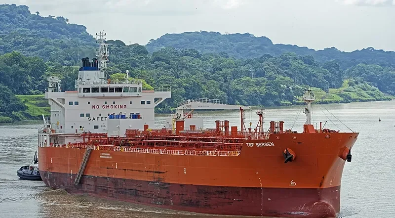 TRF BERGEN Tanker IMO 9692246 photo 4
