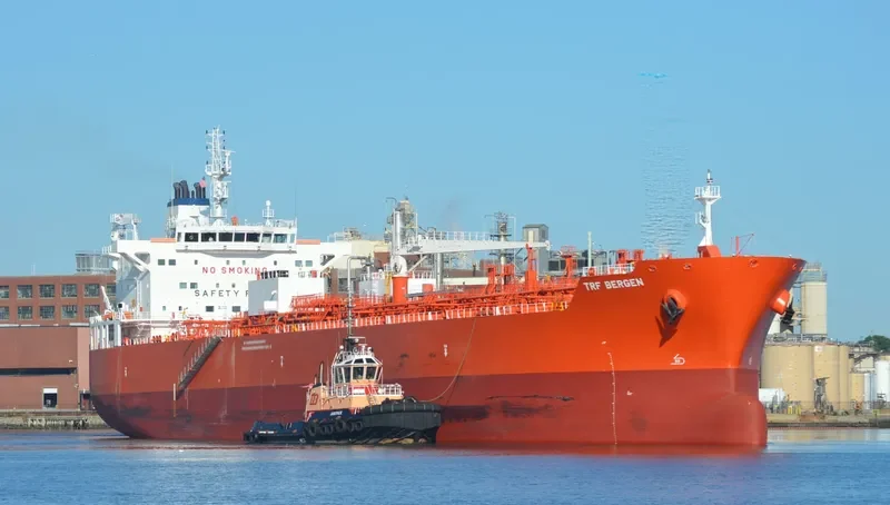 TRF BERGEN Tanker IMO 9692246 photo 10