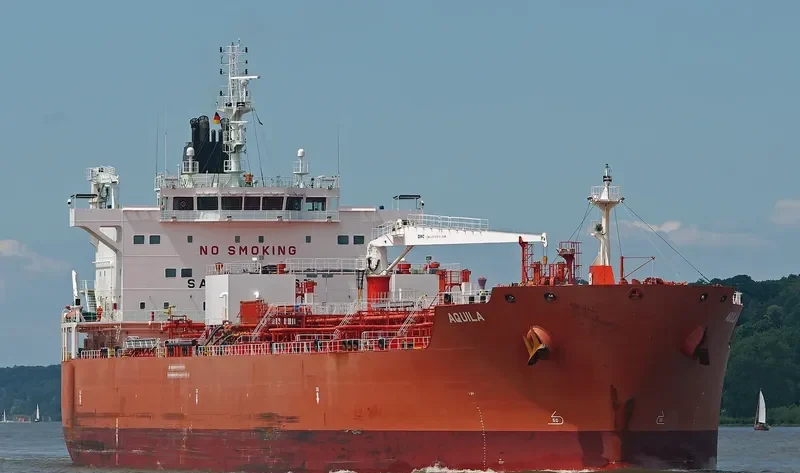 AQUILA Tanker IMO 9692258 photo 9
