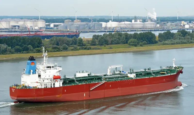 SILVER ZOE Tanker IMO 9692325 photo 6