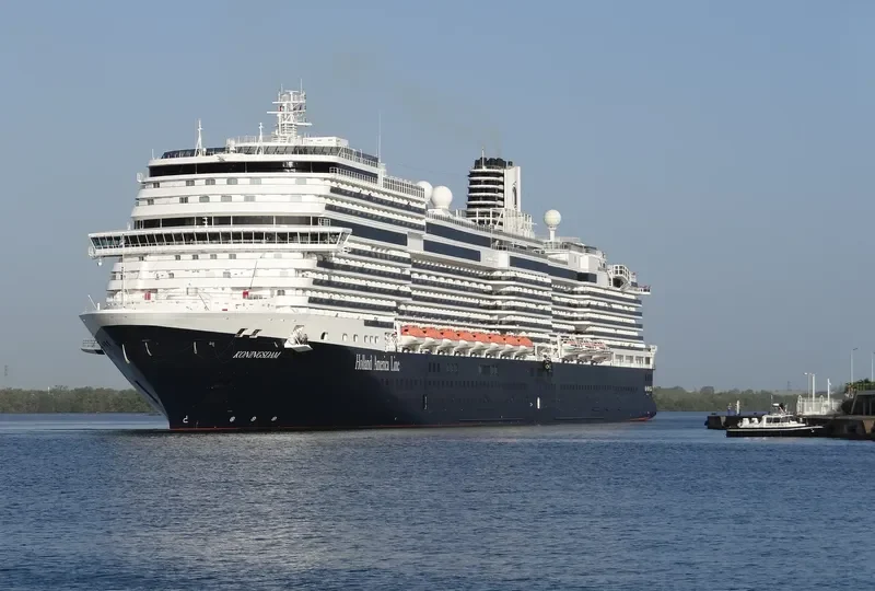 KONINGSDAM Passenger Ship IMO 9692557 photo 9