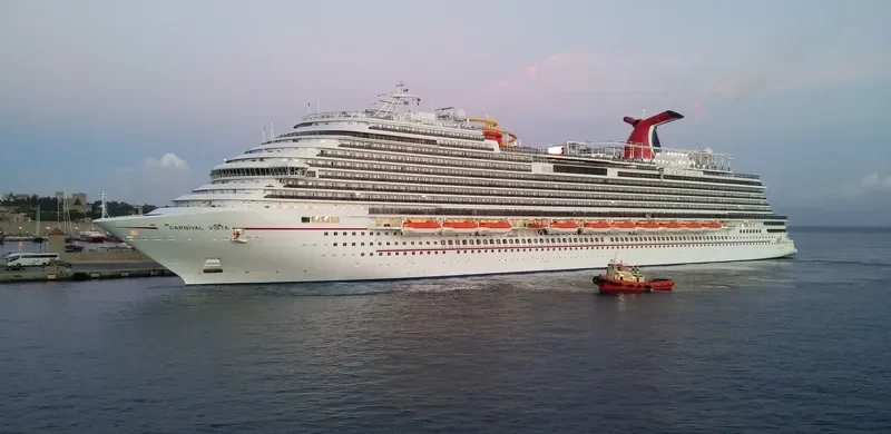 CARNIVAL VISTA Passenger Ship IMO 9692569 photo 2