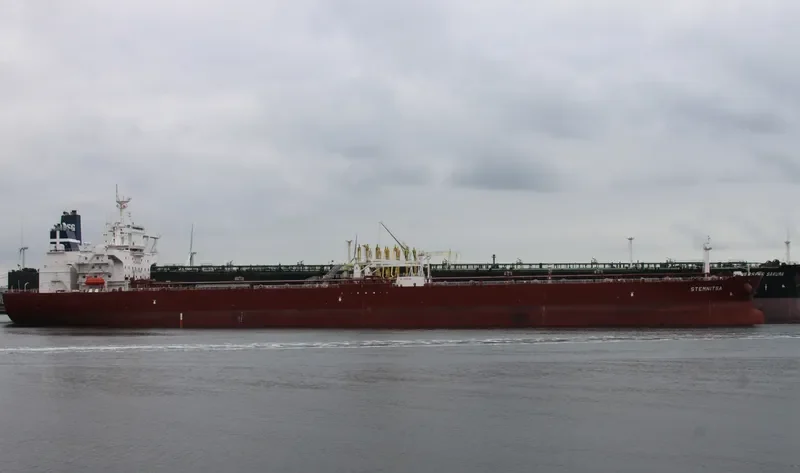 STEMNITSA Tanker IMO 9693070 photo 2