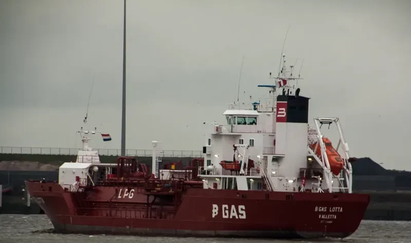 MARIDIVE ZOHR I Offshore Vessel IMO 9693903 photo 5