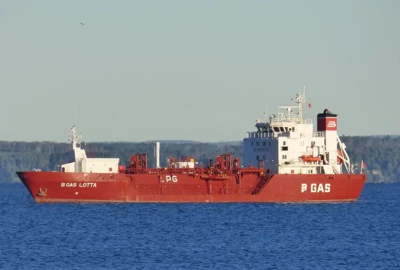 MARIDIVE ZOHR I Offshore Vessel IMO 9693903 photo 9