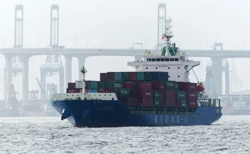 HEUNG A HAIPHONG Container Ship IMO 9693939 photo 3