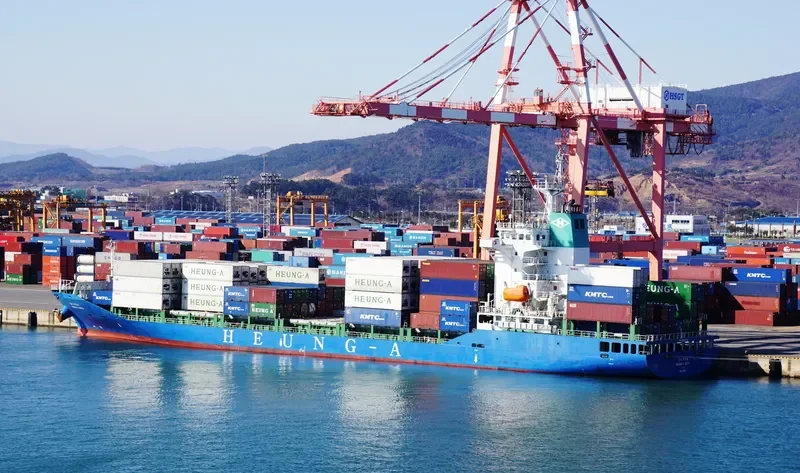HEUNG A AKITA Container Ship IMO 9693953 photo 5