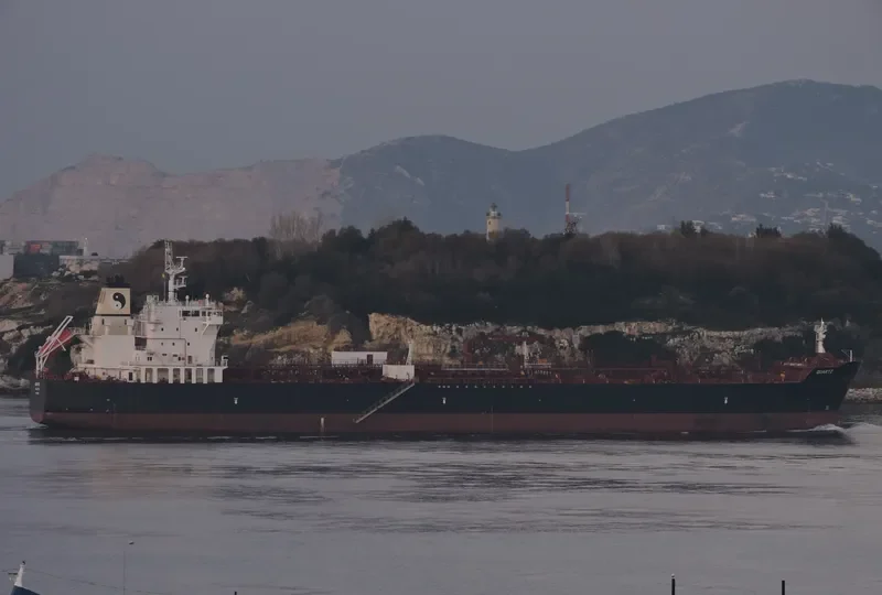 QUARTZ Tanker IMO 9694361 photo 9