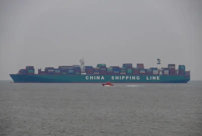 CSCL GLOBE Container Ship IMO 9695121
