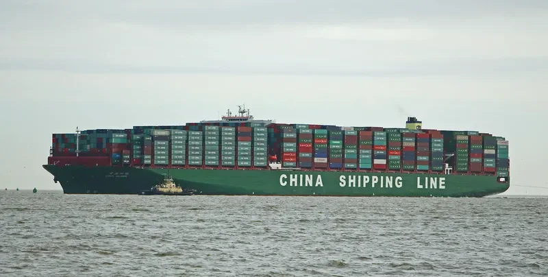 CSCL GLOBE Container Ship IMO 9695121 photo 4