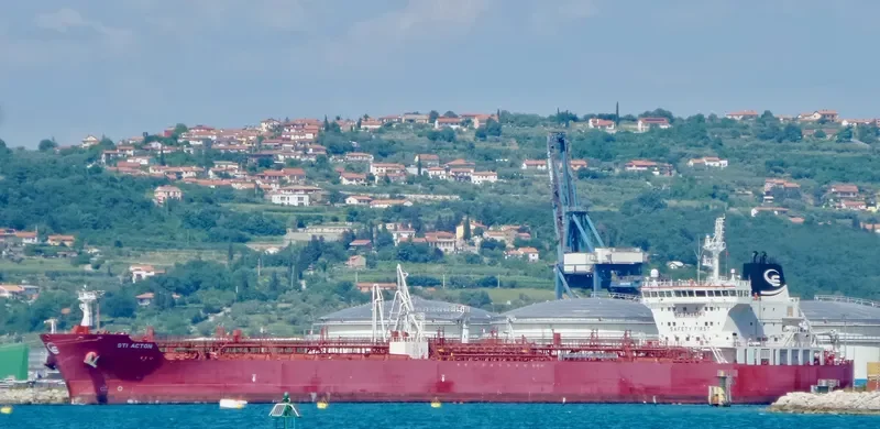 STI ACTON Tanker IMO 9696553 photo 7