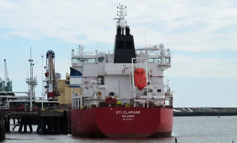 STI CLAPHAM Tanker IMO 9696577 photo 4