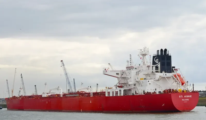 STI WINNIE Tanker IMO 9696709 photo 2