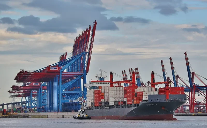 MAERSK BERMUDA Container Ship IMO 9697014 photo 6