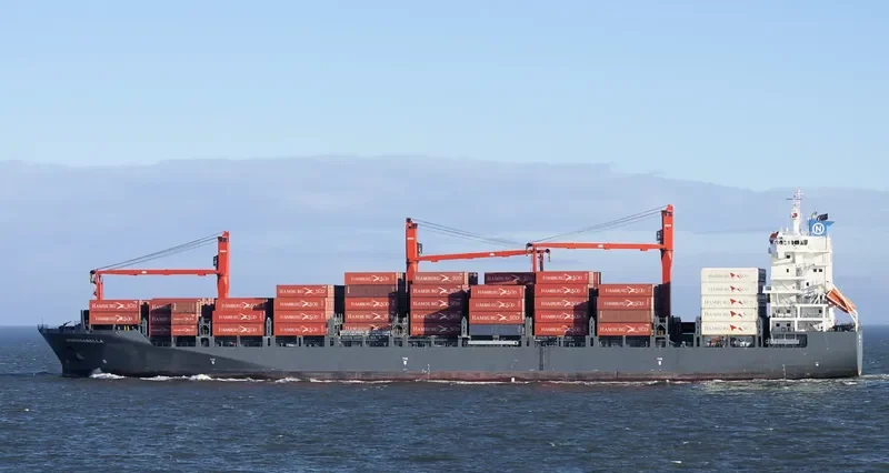 MAERSK BERMUDA Container Ship IMO 9697014 photo 10