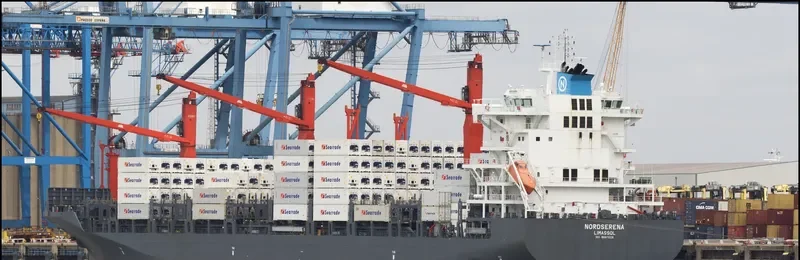 MAERSK BAHAMAS Container Ship IMO 9697026 photo 6