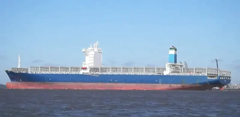 CEZANNE Container Ship IMO 9697416 photo 4
