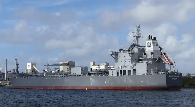 DEE4 LARCH Tanker IMO 9697909