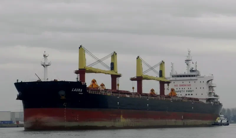 LAURA Bulk Carrier IMO 9700665 photo 8