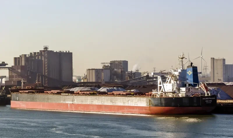 GOLDEN FULHAM Bulk Carrier IMO 9701358