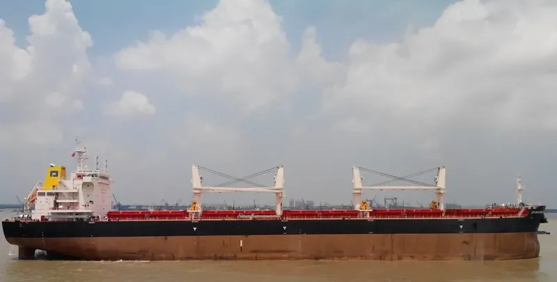 CP SHANGHAI Bulk Carrier IMO 9702510 photo 5