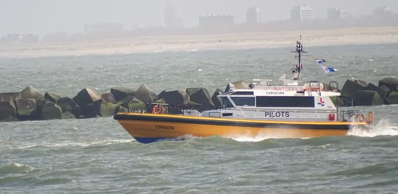 OCEANIC Offshore Vessel IMO 9703382 photo 2