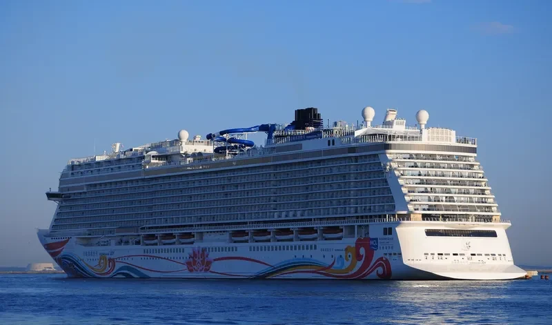 NORWEGIAN JOY Passenger Ship IMO 9703796 photo 4