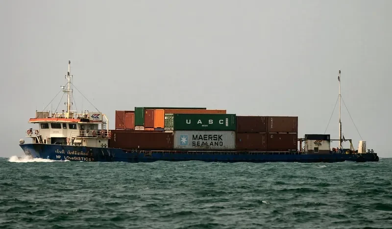 NP LOVEGISTICS 2 Container Ship IMO 9704570 photo 9