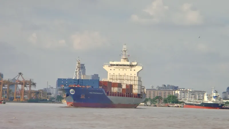 CNC BANGKOK Container Ship IMO 9706279 photo 3
