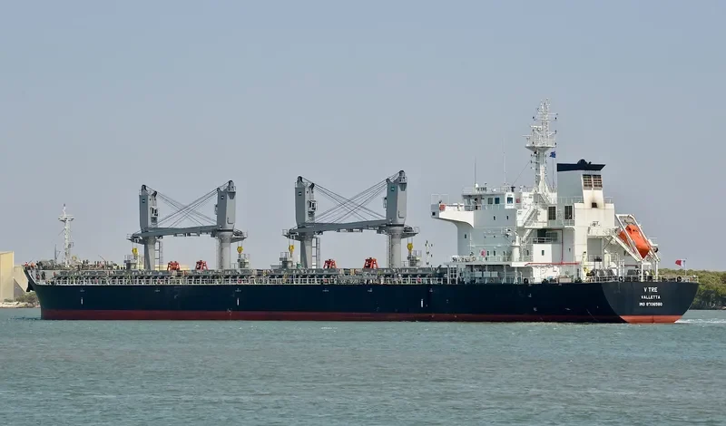 V TRE Bulk Carrier IMO 9706580 photo 8