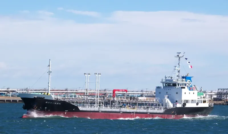 EIHOU MARU NO.31 Tanker IMO 9707431 photo 3