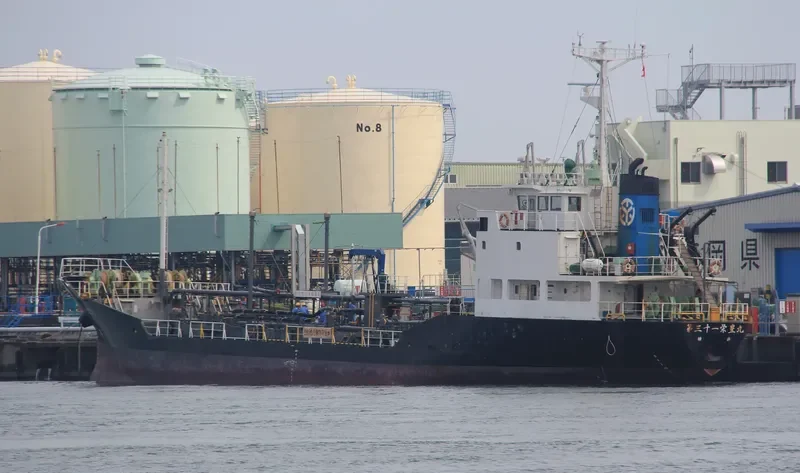 EIHOU MARU NO.31 Tanker IMO 9707431 photo 4