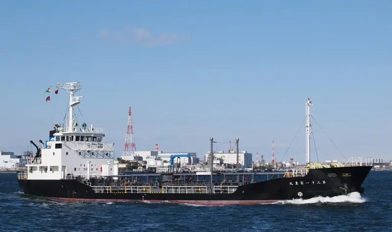 EIHOU MARU NO.31 Tanker IMO 9707431 photo 7