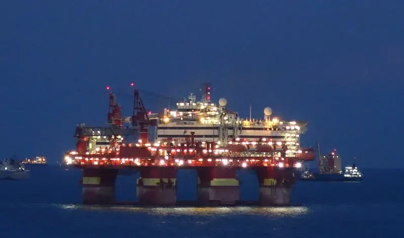 FLOATEL TRIUMPH General Cargo IMO 9707766 photo 8