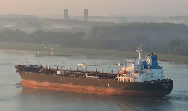 ARDMORE SEAFOX Tanker IMO 9708215 photo 5
