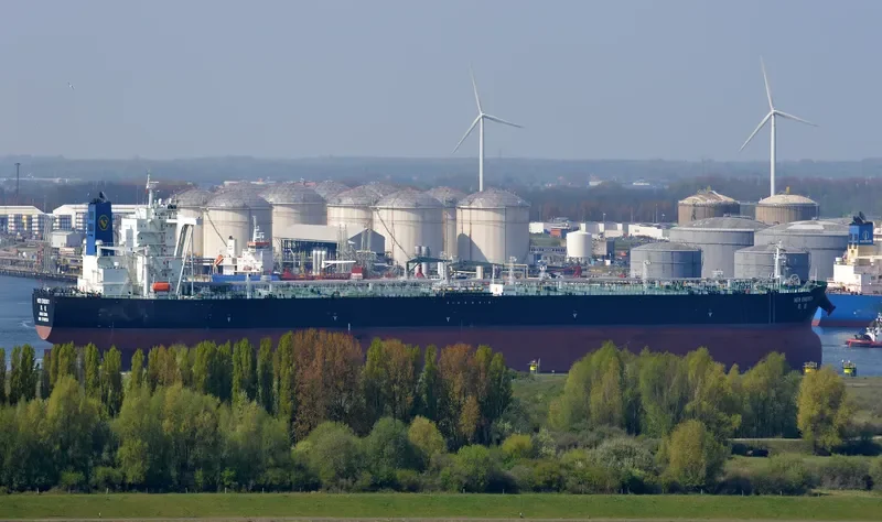 NEW ENERGY Tanker IMO 9708526
